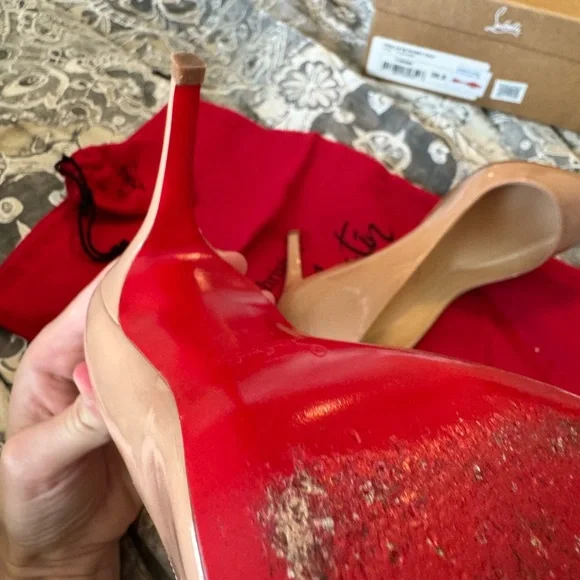 Christian Louboutin Nude Patent Leather Pumps Pigalle 85 - Picture 10 of 11